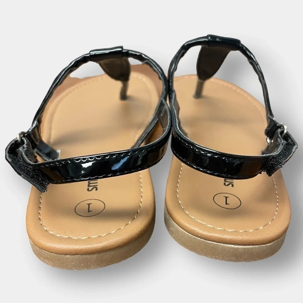 NEW Smart Fit T Strap Sandal Black Faux Patent Leather Girl's Size 1
